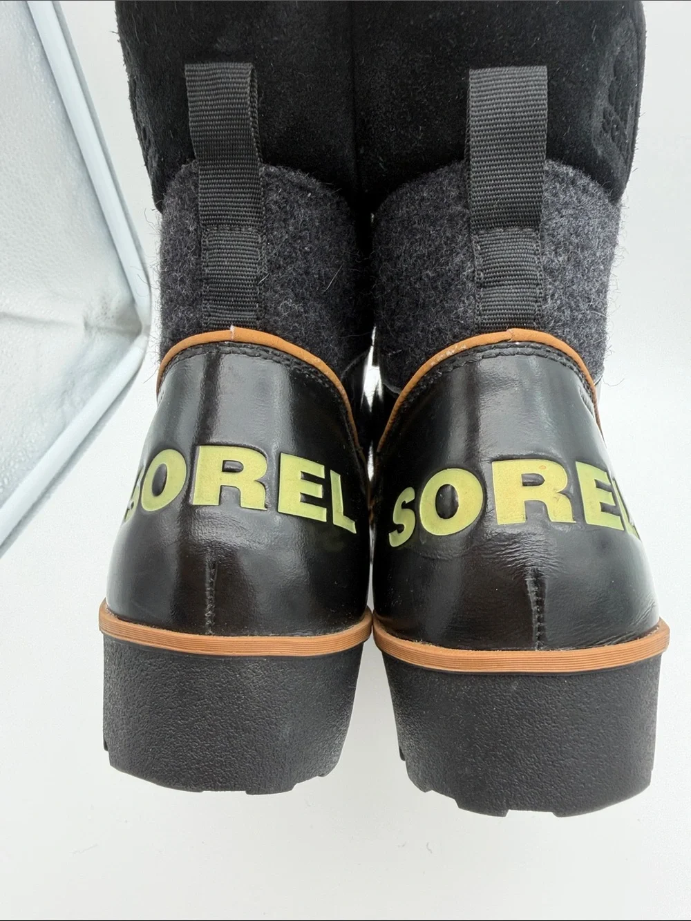 Sorel Tivoli Women’s Winter Boots Black Felt Fleece Lining Weather Snow 8.5 Warm